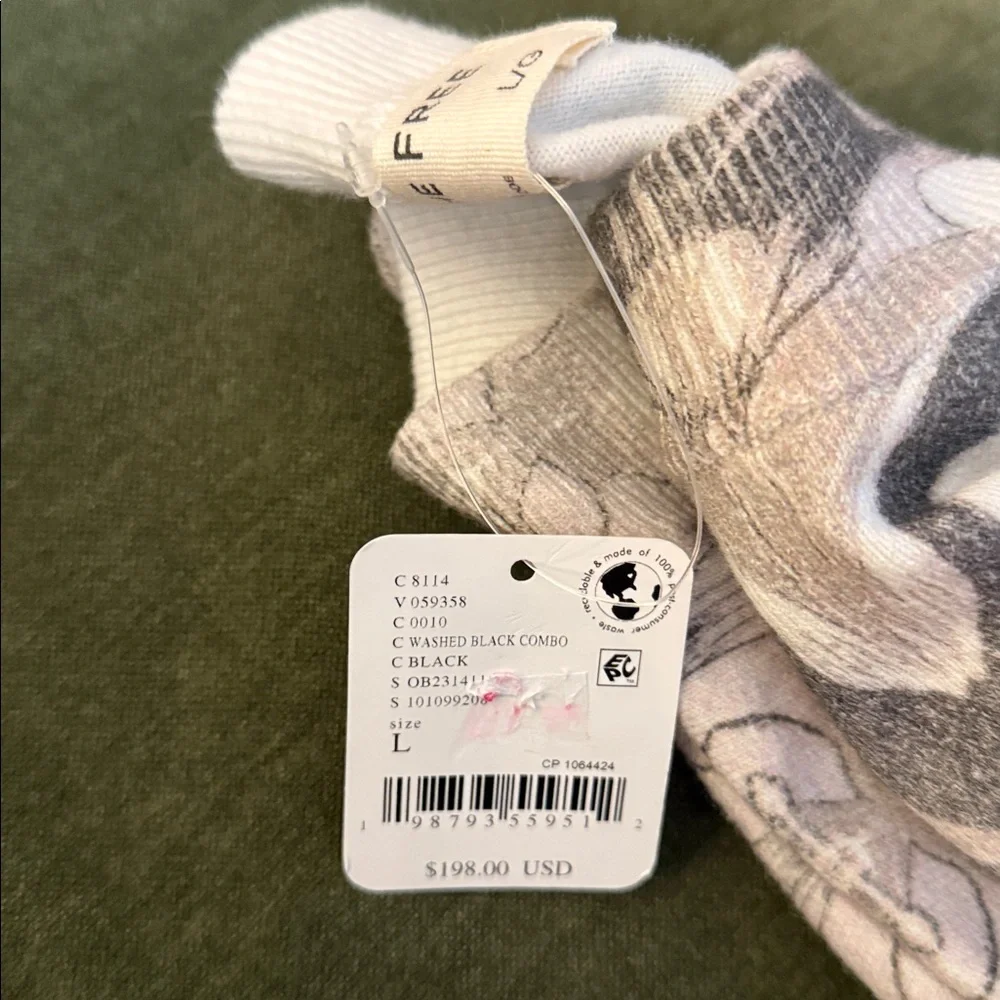 Free People We the Free Nouvelle Patterned Pullover- Washed Black Combo-Swan - Picture 7 of 7